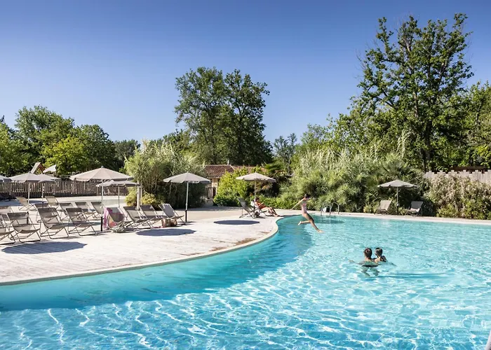 Huttopia De L'uby - Gers 营地 Cazaubon