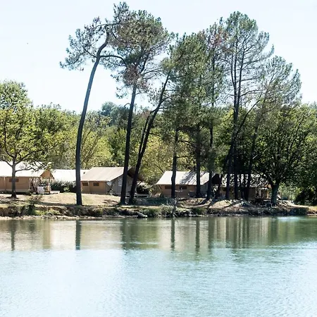 Кемпинг Huttopia De L'uby - Gers Казобон