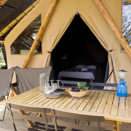 Huttopia De L'uby - Gers * Казобон