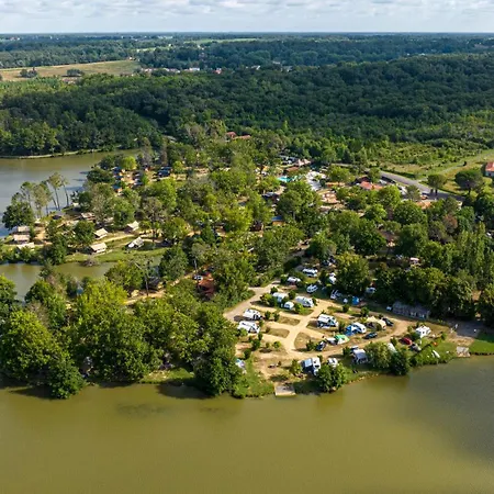 Kamp alanı Huttopia De L'uby - Gers *