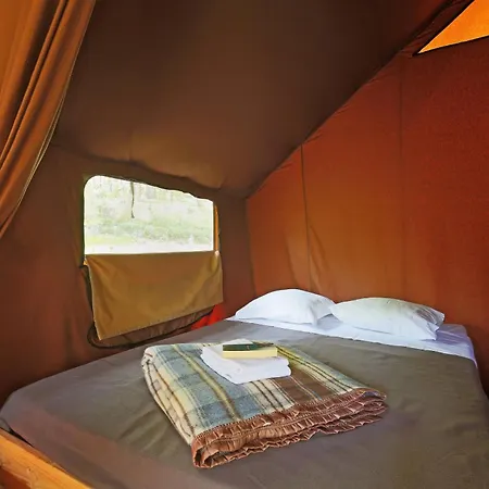 Camping Huttopia De L'uby - Gers *