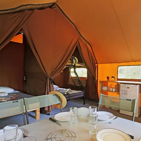 Huttopia De L'uby - Gers Camping *