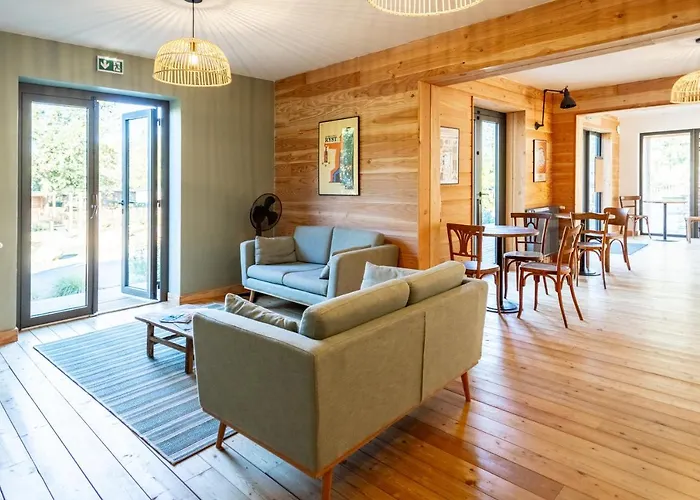 Huttopia De L'uby - Gers *