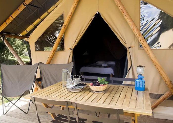 Huttopia De L'uby - Gers * Cazaubon